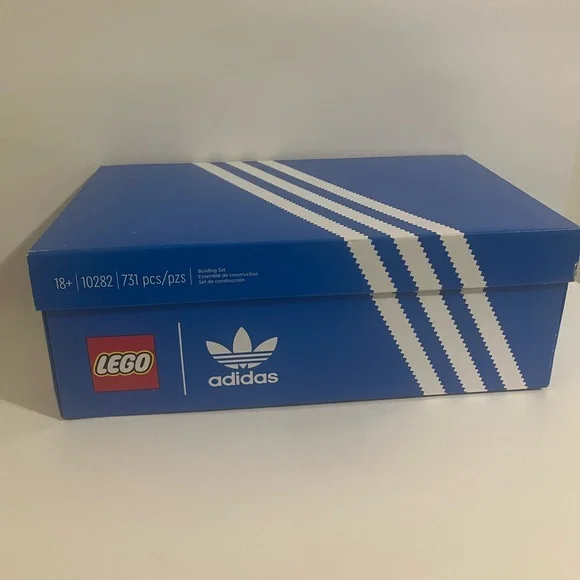 10282 Adidas Sneaker Lego Set-731 pieces- Discontinued - Picture 2 of 6